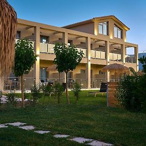 Grapevines Hotel